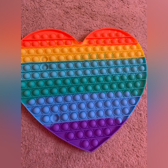 Rainbow pop it’s and fidget toys. - Picture 11 of 13
